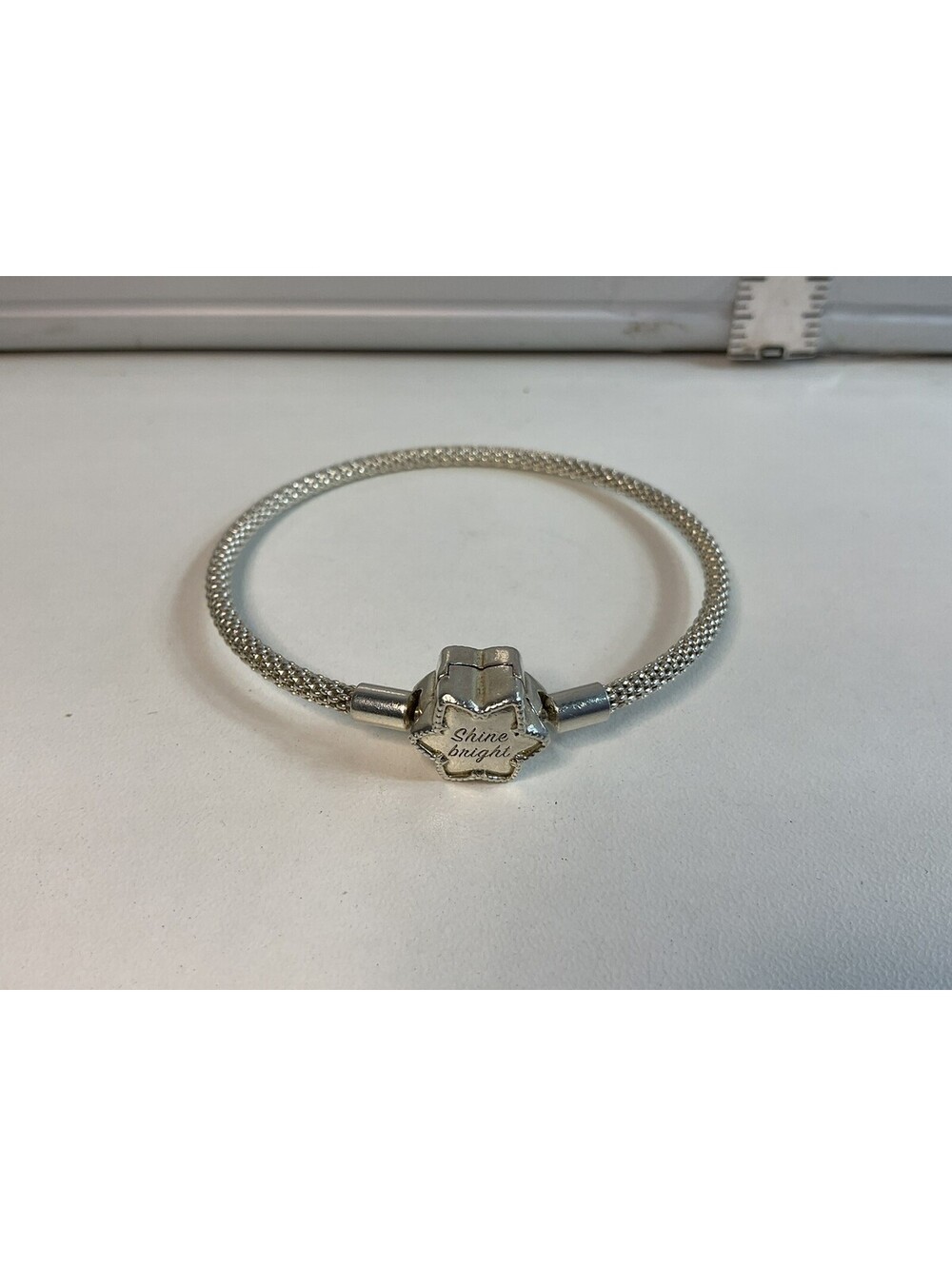 Pandora Shine Bright Mesh Snowflake Bangle Bracelet 7”